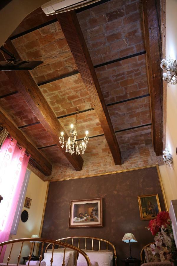 Riverbank'S Firenze Kültér fotó