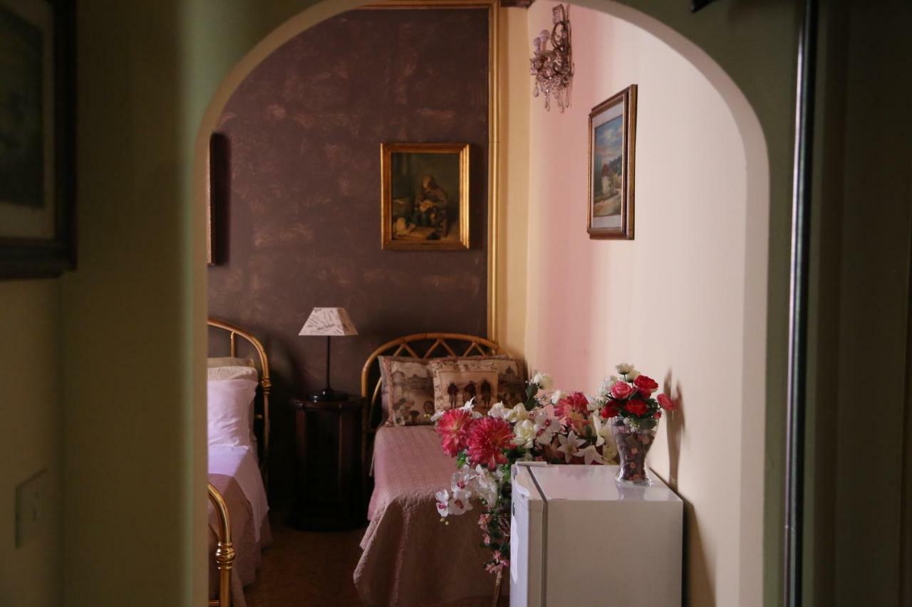 Riverbank'S Firenze Kültér fotó